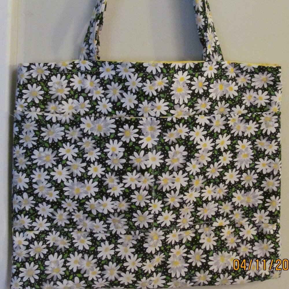 Flat Daisy Tote Bag Item #34124